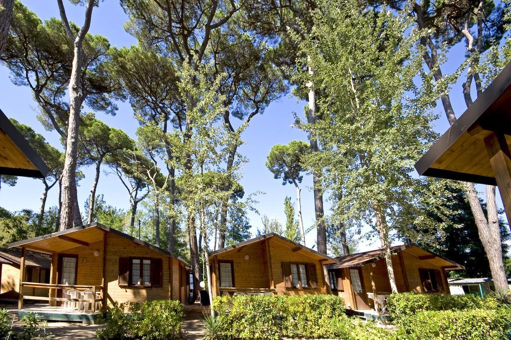 Campeggio Boscoverde Torre del Lago Puccini Exterior foto